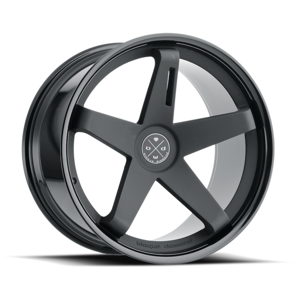 BD-21 Two Tone Black Lip